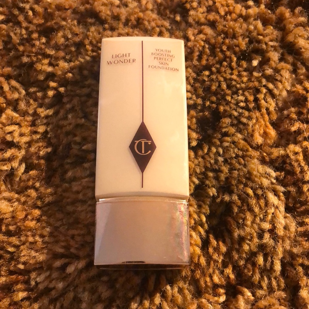 Charlotte Tilbury Light Wonder Foundation in 1 Fair